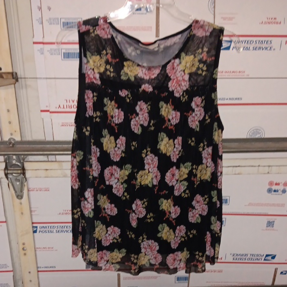 Bobbie Brooks Size 2X Floral Top - Black and Pink (SKU N162)